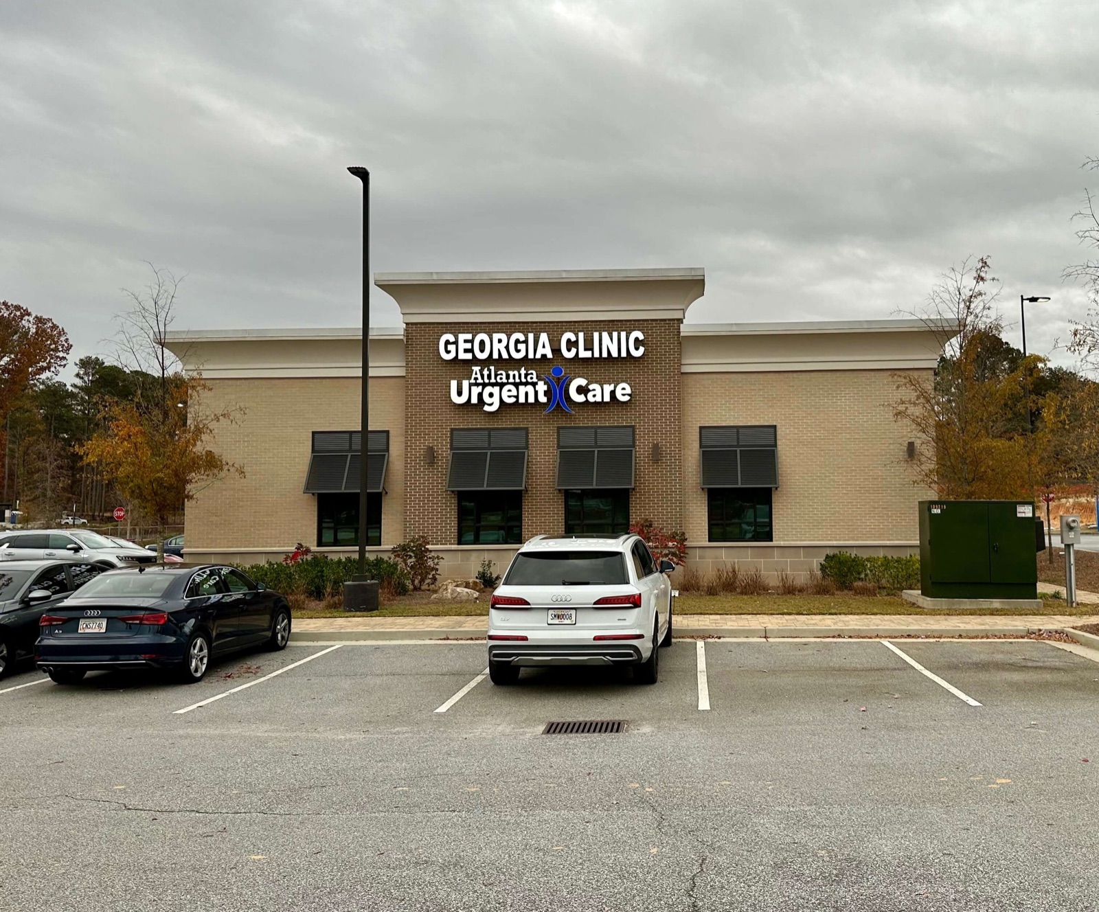 Front of Atlanta Urgent Care at Peachtree Corners in the Georgia Clinic building